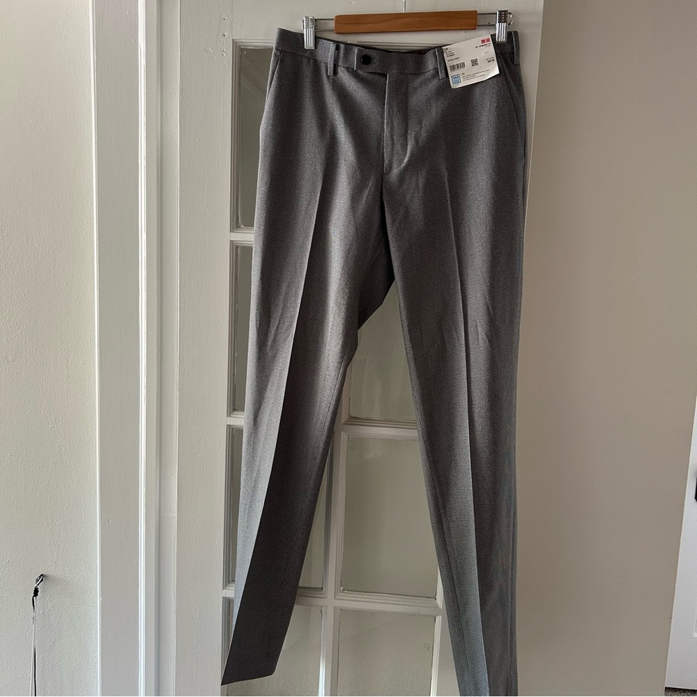 Uniqlo AirSense Pants NWT Size 31x34